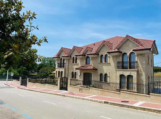 Palacio Alemar Loredo