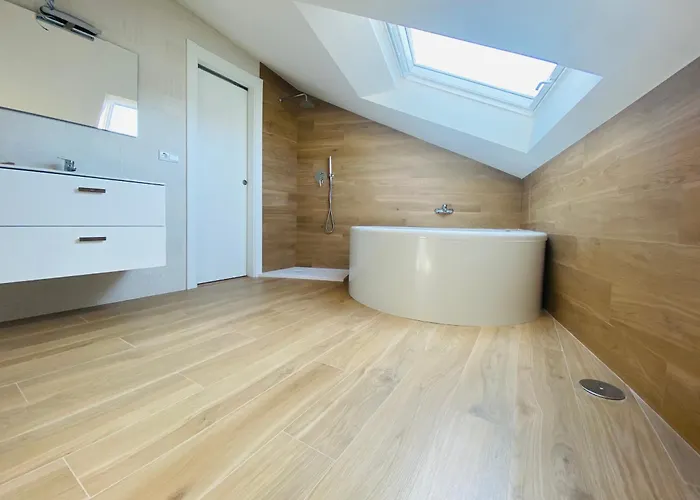 Palacio Alemar アパート ロレド